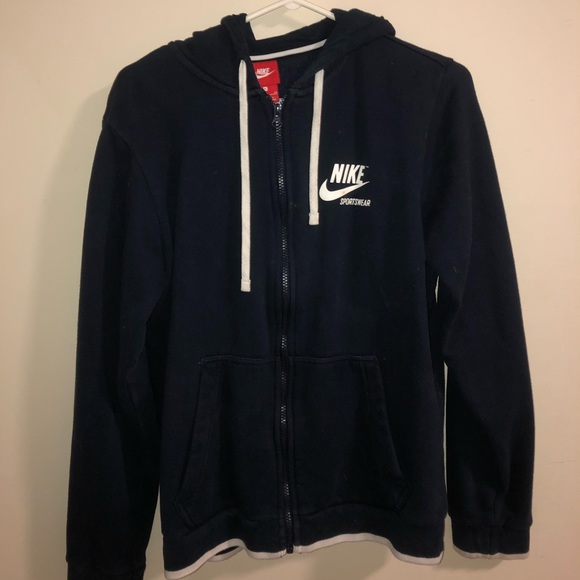 Nike sportswear sweater & pants - Picture 2 of 5